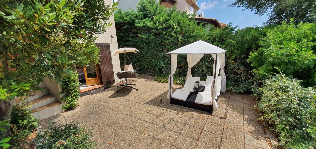 Saint Raphael - Appartement Dans Villa Au Calme A Valescure Y- Prix Inchanges Eksteriør bilde